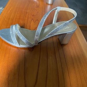 Naturalizer Vanessa dress sandal - silver